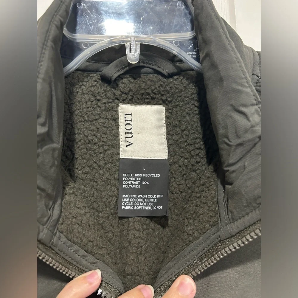 Vuori Men's Large Morrow Sherpa Jacket Dark Oregano Green NWT Fleece Full Zip
